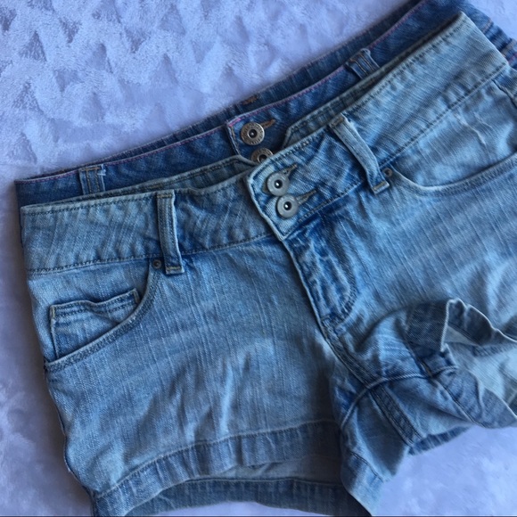 Denim Shorts: Paris Blues and Mossimo Supply Co - Picture 5 of 6